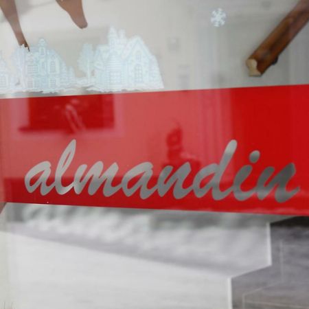 Almandin Apartments Ischgl Esterno foto