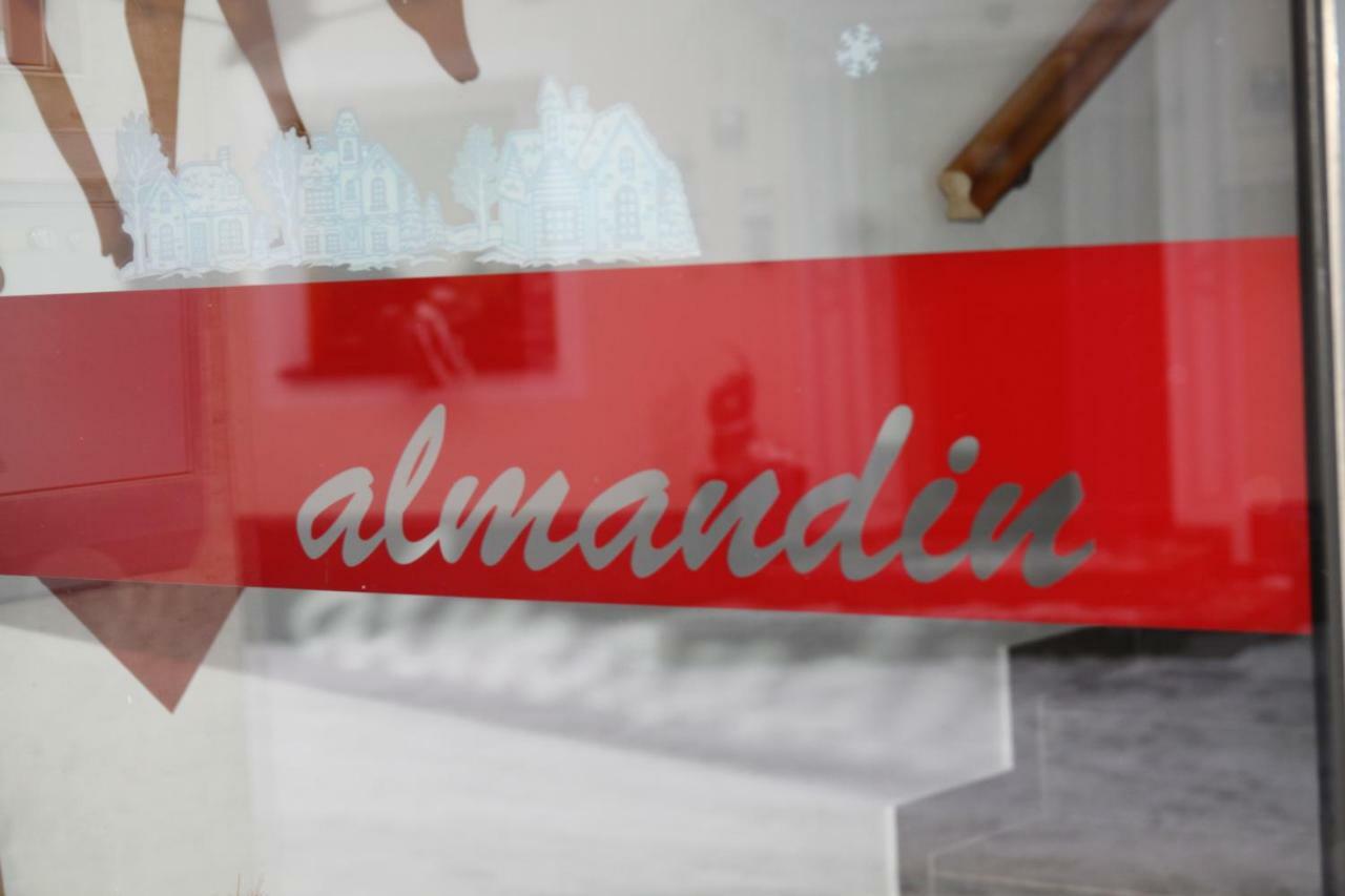 Almandin Apartments Ischgl Esterno foto
